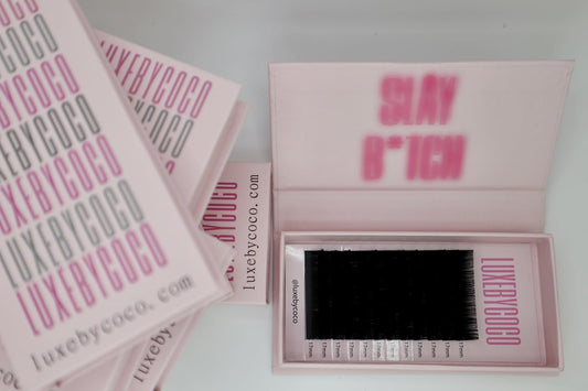 .03 D curl 12 row lash tray